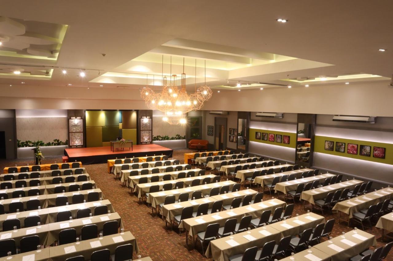 Hua Hin Grand Hotel And Plaza - Sha Extra Plus Kültér fotó